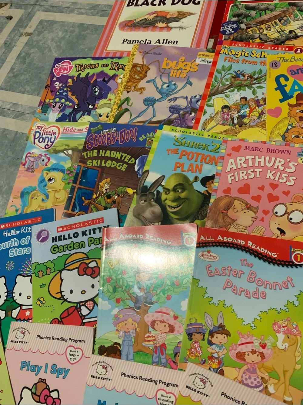 Scholastic Hello Kitty, Strawberry Shortcake, My Little Pony Lot Of 29 Books